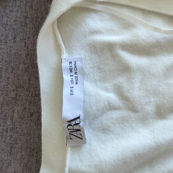 White vest - Picture 2 of 3